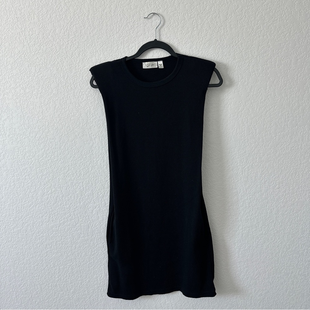 Black Sleeveless Knit Dress